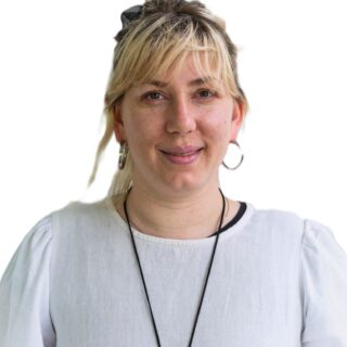 https://az-group.com.ar/wp-content/uploads/2025/05/DSC_0187-320x320.jpg
