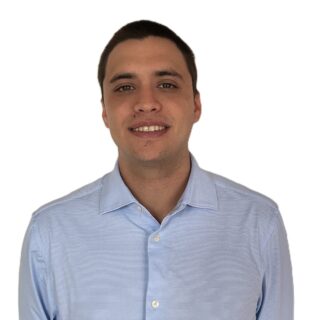 https://az-group.com.ar/wp-content/uploads/2025/05/Foto-Jeronimo-Cardini-1-1-320x320.jpg