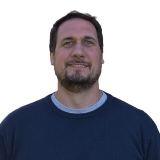 https://az-group.com.ar/wp-content/uploads/2025/05/Jeremias-Batisttoni-4-scaled-e1747321547270-320x320.jpg